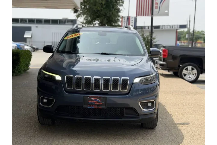 $17500 : 2020 Cherokee Latitude image 5