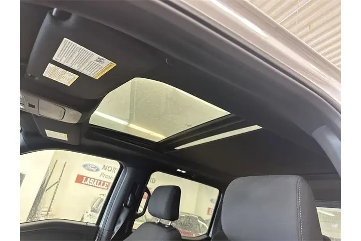 $40000 : Ford F-150 2023 4x4 XLT 4dr image 3