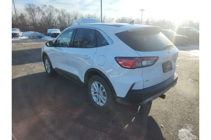 $17500 : Ford Escape 2020 AWD SE 4dr image 4