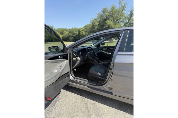 $5500 : 2012 Sonata SE 2.0T image 9