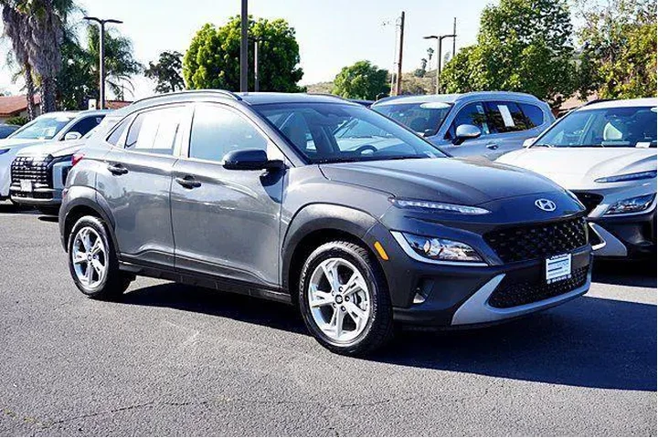 $18520 : Hyundai KONA 2023 SEL 4dr Cr image 6