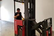 Stand-up and Cherry Picker en Los Angeles