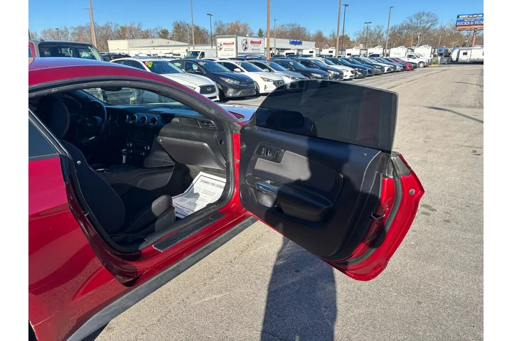 $18980 : 2018 Mustang EcoBoost Fastback image 8