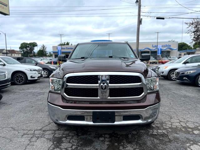 $12900 : 2015 RAM 1500 4WD Crew Cab 14 image 2