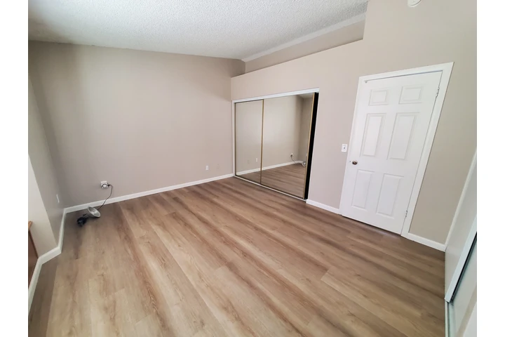 $1975 : Casa en Victorville, Ca. image 4