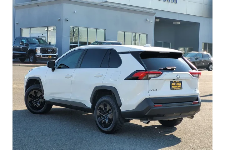 $26984 : Toyota RAV4 2022 AWD LE 4dr image 6