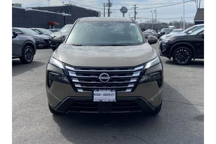 $21817 : Nissan Rogue 2025 AWD SV 4dr image 2