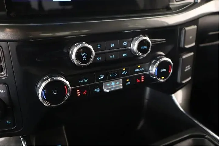 $39948 : Ford F-150 2023 4x4 XL 4dr S image 8