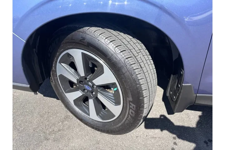 $8888 : 2017 Forester 2.5i Premium image 3