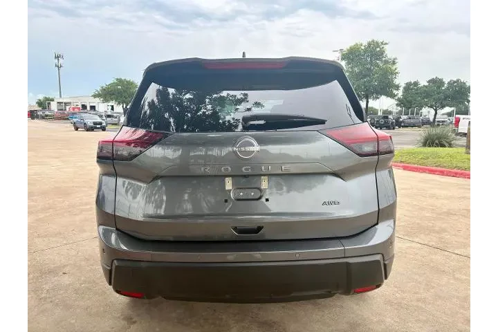 $25774 : Nissan Rogue 2025 AWD SV 4dr image 4