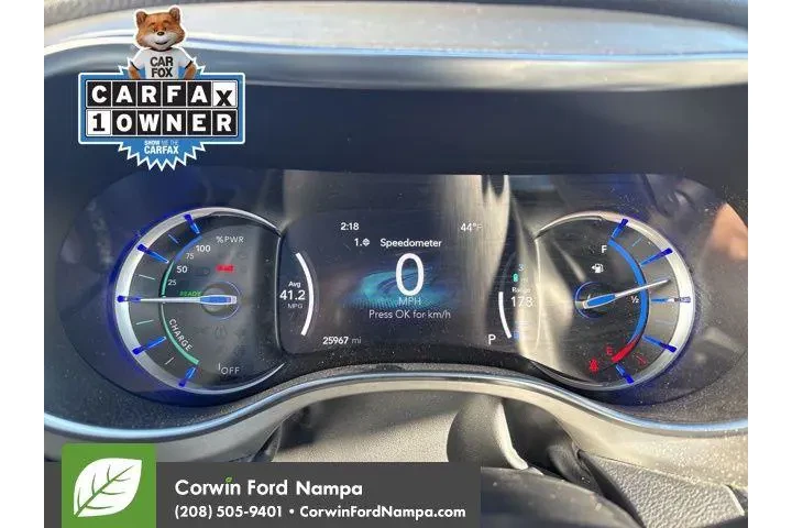 $31989 : Chrysler Pacifica Plug-In Hy image 10