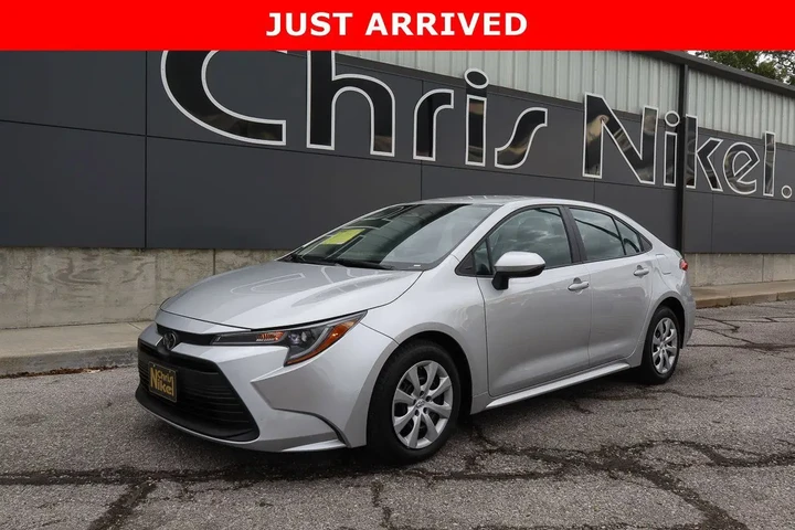 $19788 : 2023 Corolla LE image 1