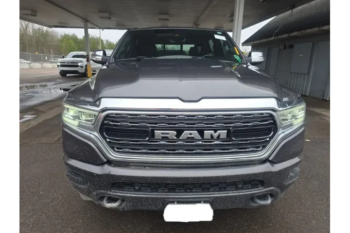 $35399 : Ram 1500 2022 4x4 Limited 4d image 2