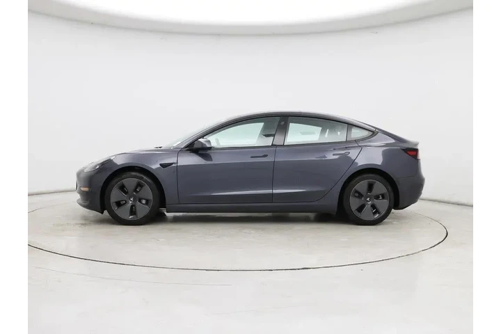$31998 : Tesla Model 3 2022 AWD Long image 3