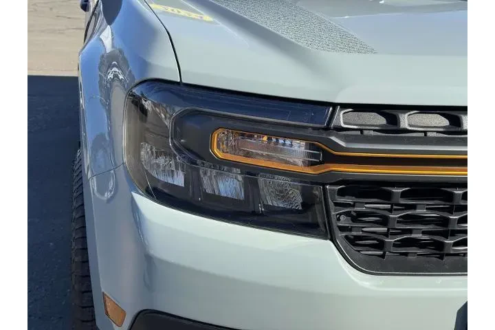 $27800 : Ford Maverick 2024 AWD XLT 4 image 7