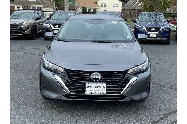 $19250 : Nissan Sentra 2025 SV 4dr Se image 2