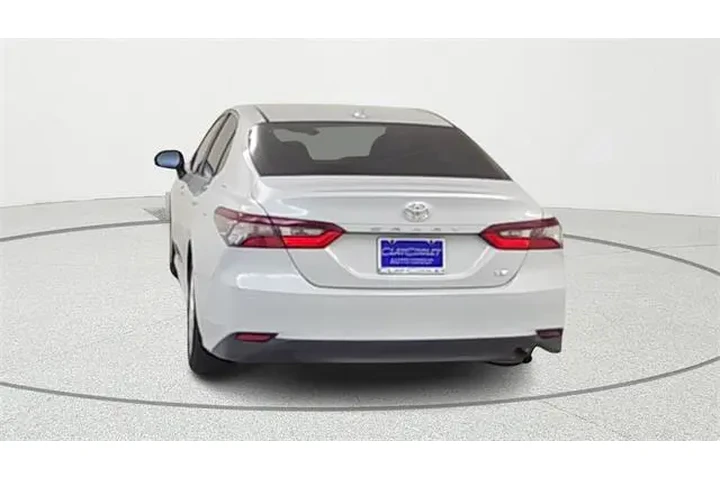 $14995 : Toyota Camry 2022 LE 4dr Sed image 6