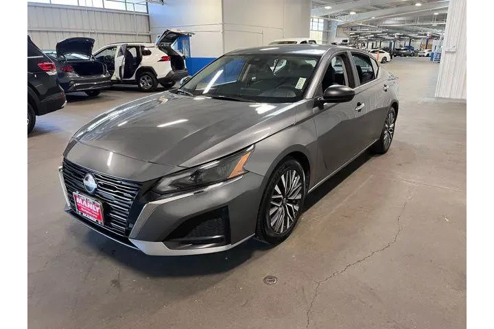 $18438 : Nissan Altima 2024 2.5 SV 4d image 7