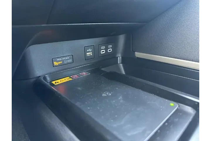 $30995 : Toyota Camry 2026 AWD LE 4dr image 10