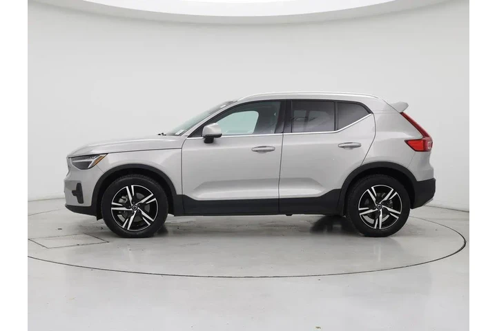 $29998 : Volvo XC40 2024 AWD B5 Core image 3