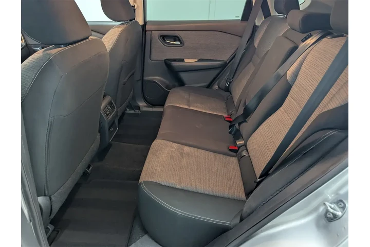 $21997 : Nissan Rogue 2023 SV 4dr Cro image 9