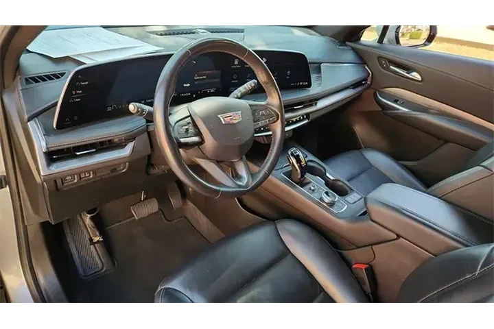 $31108 : Cadillac XT4 2024 Premium Lu image 9