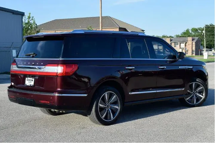 $28925 : Lincoln Navigator L 2019 4x4 image 5