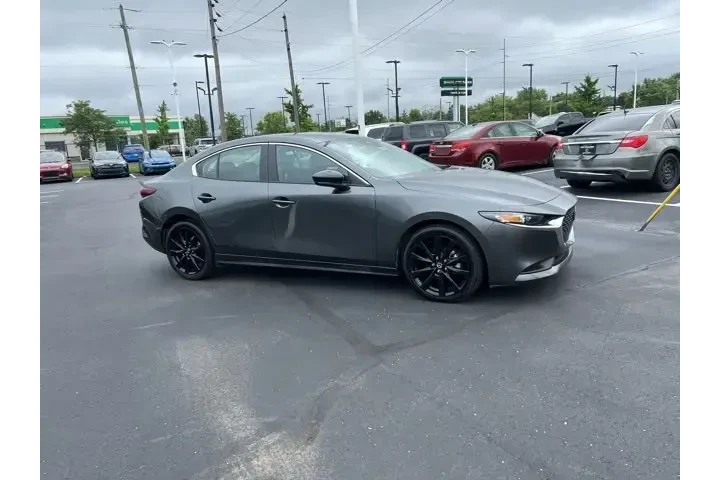 $27980 : Mazda Mazda3 Sedan 2025 2.5 image 3