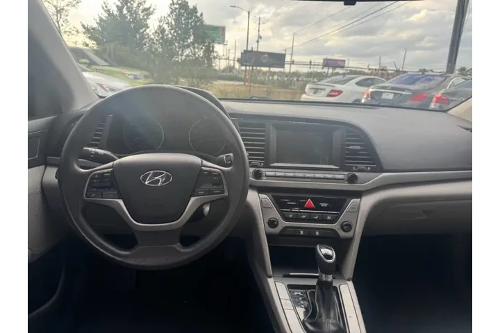 $9297 : 2017 Elantra SE image 7