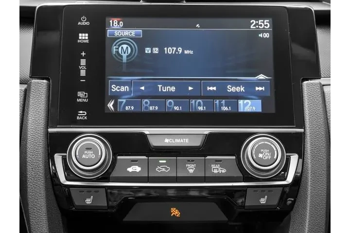 Honda Civic 2017 LX 4dr Seda image 10
