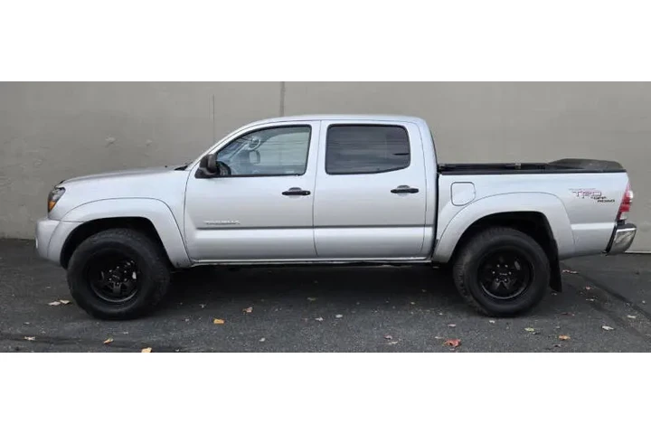 $11900 : 2007 Tacoma V6 image 9