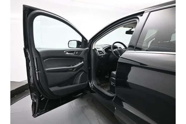 $11785 : Ford Edge 2016 SEL 4dr Cross image 8