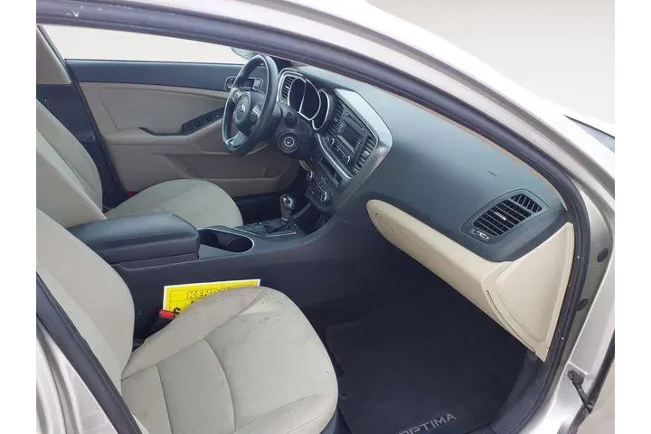 $8961 : Kia Optima 2015 LX 4dr Sedan image 9