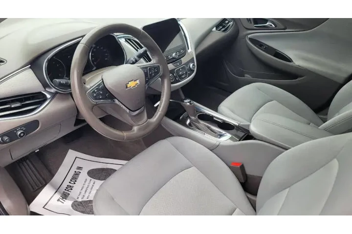$12995 : 2017 Malibu LT image 7