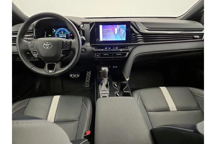 $32998 : Toyota Camry 2025 SE 4dr Sed image 9