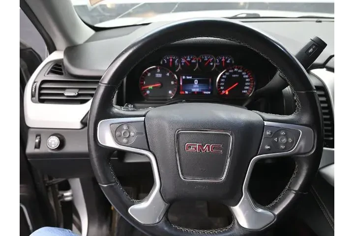 $15087 : GMC Yukon XL 2016 4x2 SLE 4d image 6