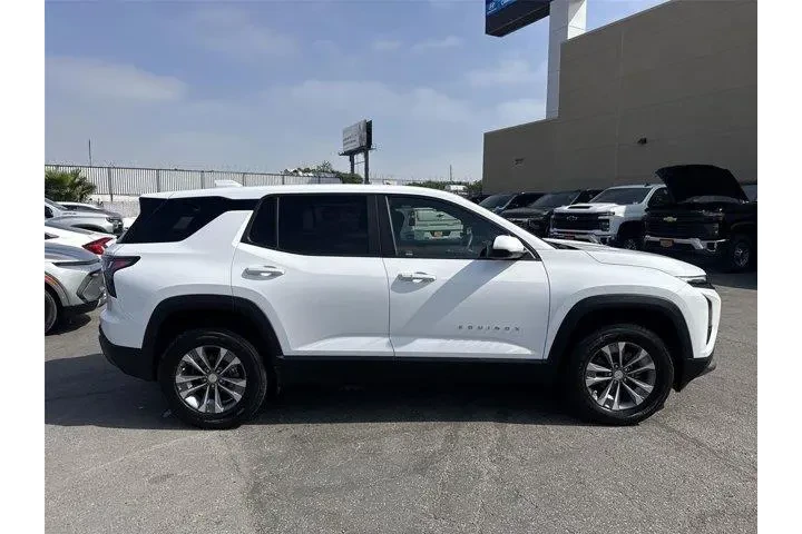 $21500 : Chevrolet Equinox 2025 LT 4d image 2