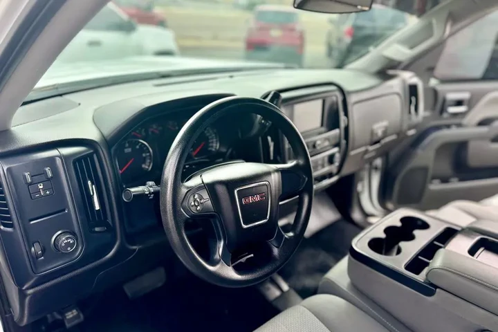 $26995 : 2018 GMC Sierra 1500 Base | G image 7
