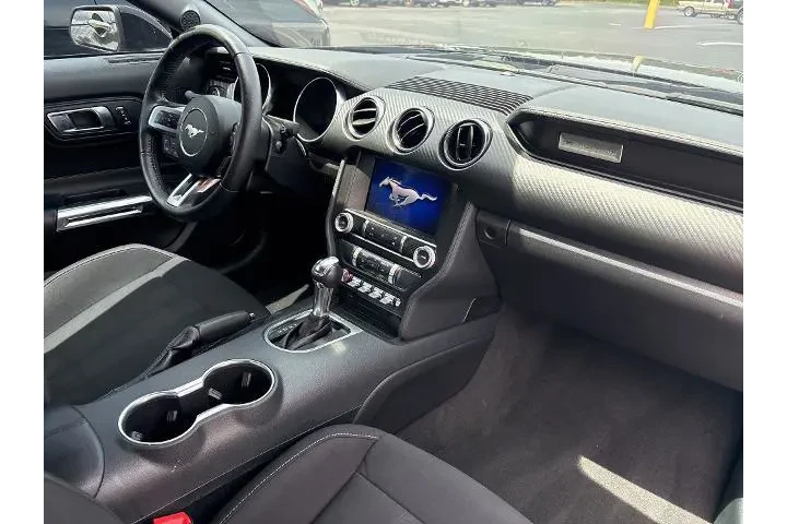 $23725 : Ford Mustang 2022 EcoBoost 2 image 3