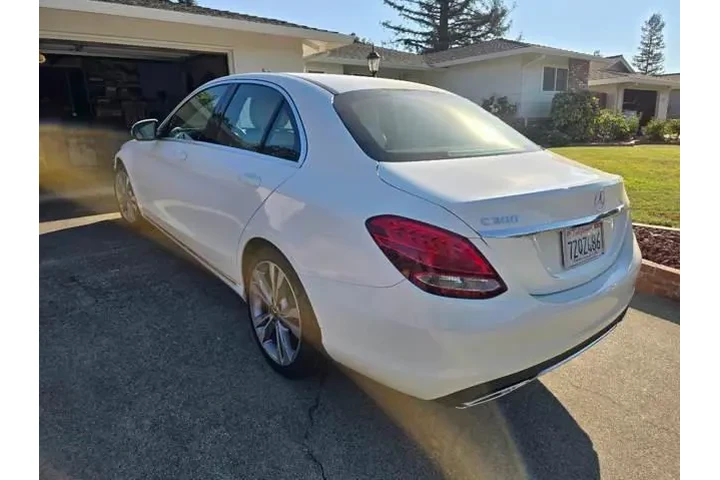 $23988 : Mercedes-Benz C-Class 2018 C image 5