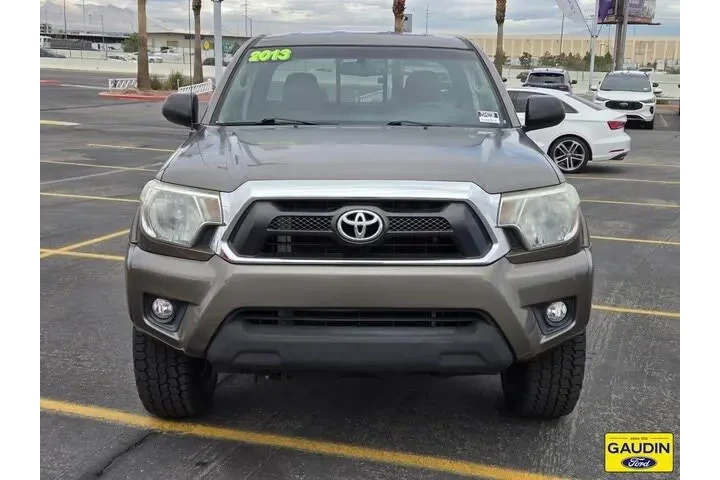 $16777 : Toyota Tacoma 2013 4x2 PreRu image 2