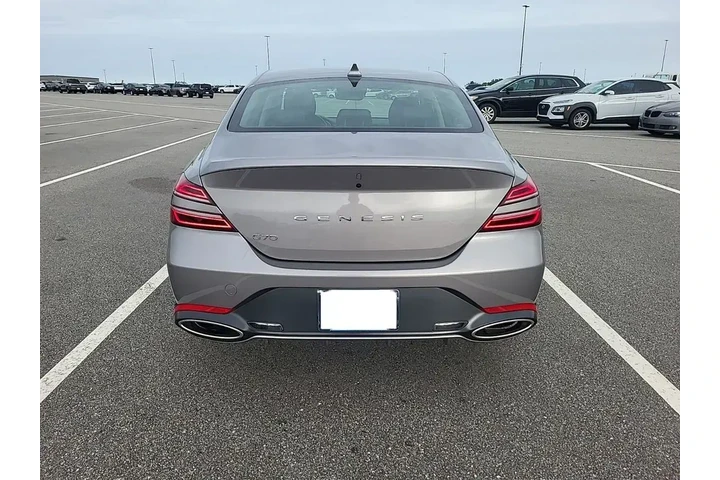 $28990 : Genesis G70 2025 2.5T Sport image 4