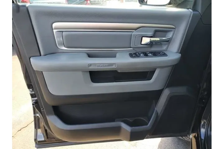 $17500 : Ram 1500 2017 4x4 Big Horn 4 image 7