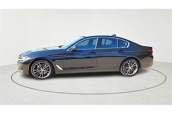 $26514 : BMW 5 Series 2023 530e 4dr S image 4