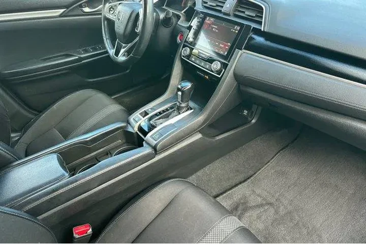 $19300 : Honda Civic 2020 Sport 4dr S image 6