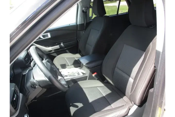 $27995 : Ford Explorer 2022 AWD XLT 4 image 10