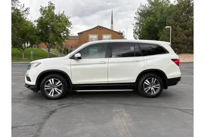 $15900 : 2016 Pilot EX-L image 8