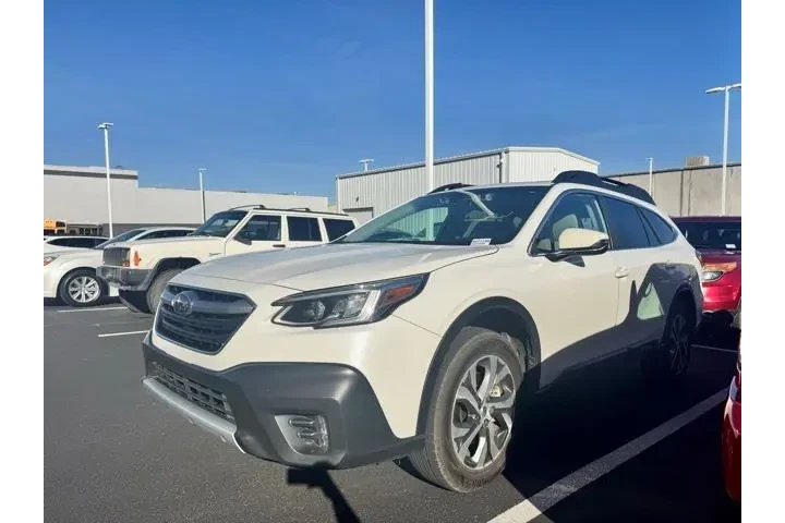 $27590 : Subaru Outback 2022 AWD Limi image 1