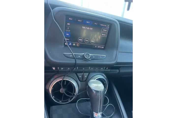 $18993 : Chevrolet Camaro 2020 LT 2dr image 8