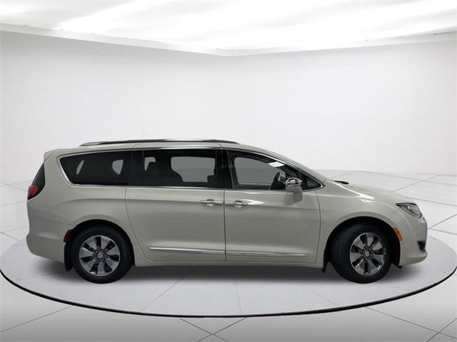 $26550 : Pre-Owned 2020 Pacifica Hybri image 2